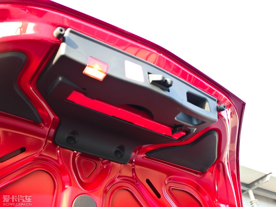 2011YSLK SLK 200 r