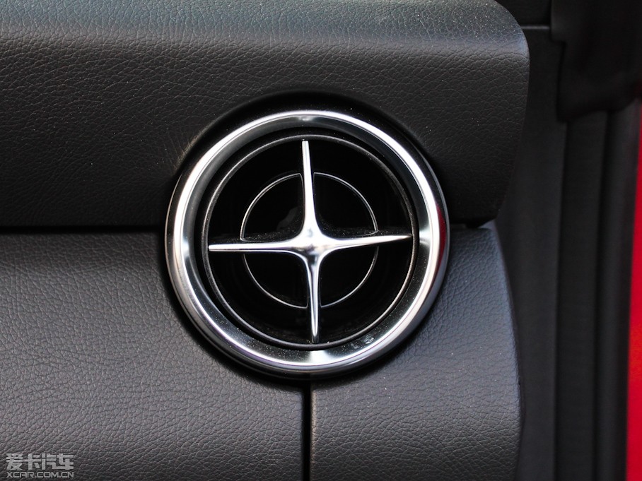 2011YSLK SLK 200 r