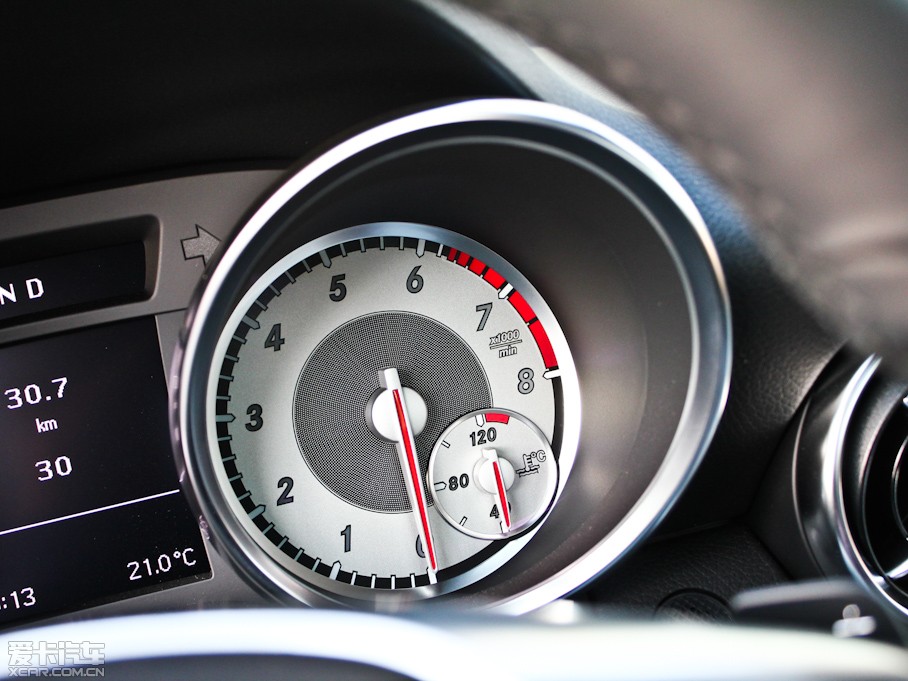 2011YSLK SLK 200 r