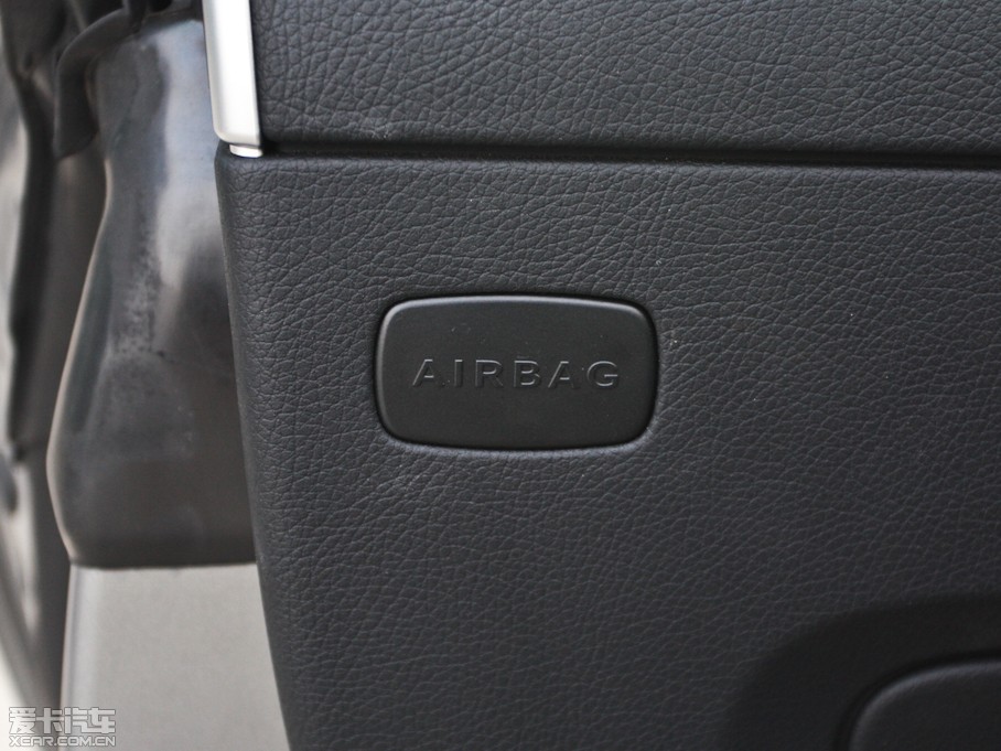 2011YSLK SLK 200 r