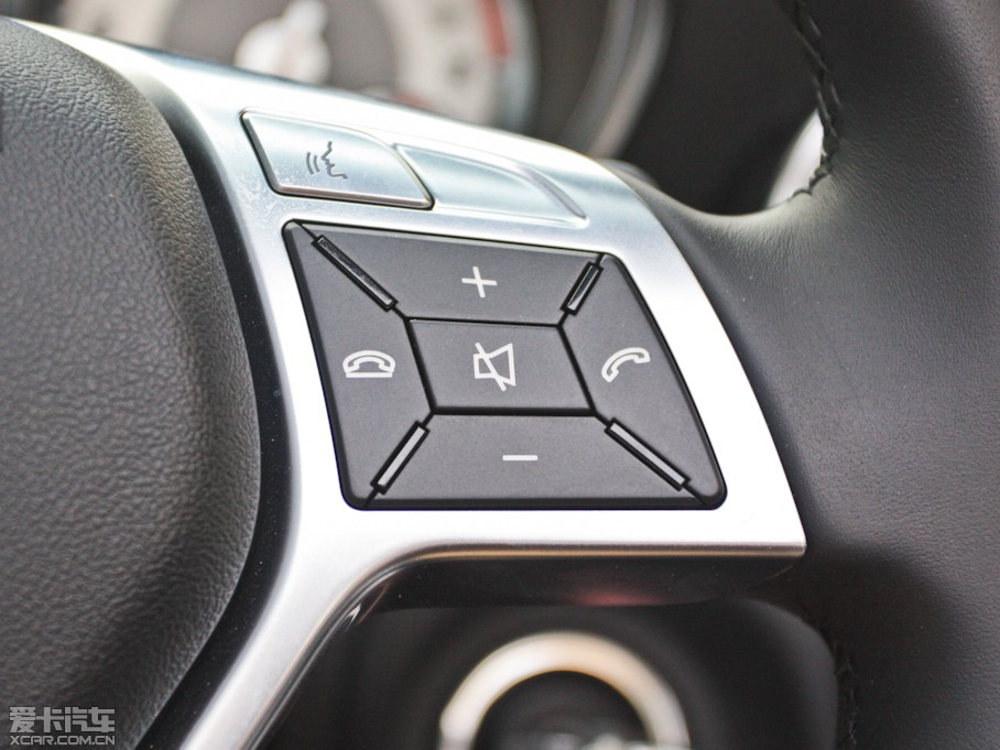 2011YSLK SLK 200 r