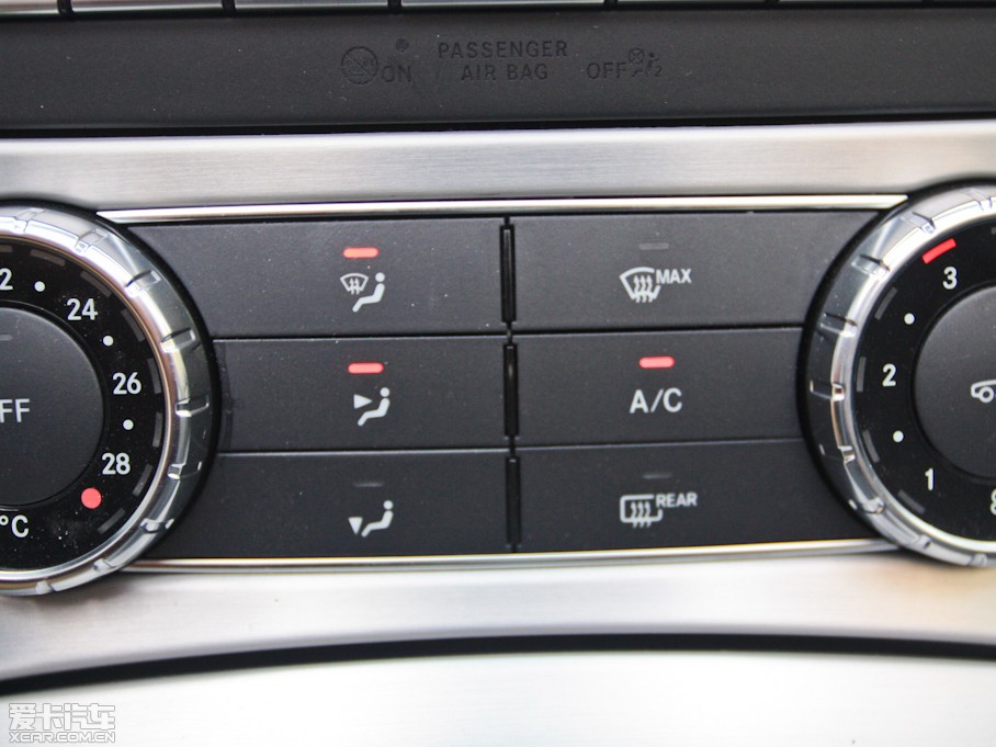 2011YSLK SLK 200 r