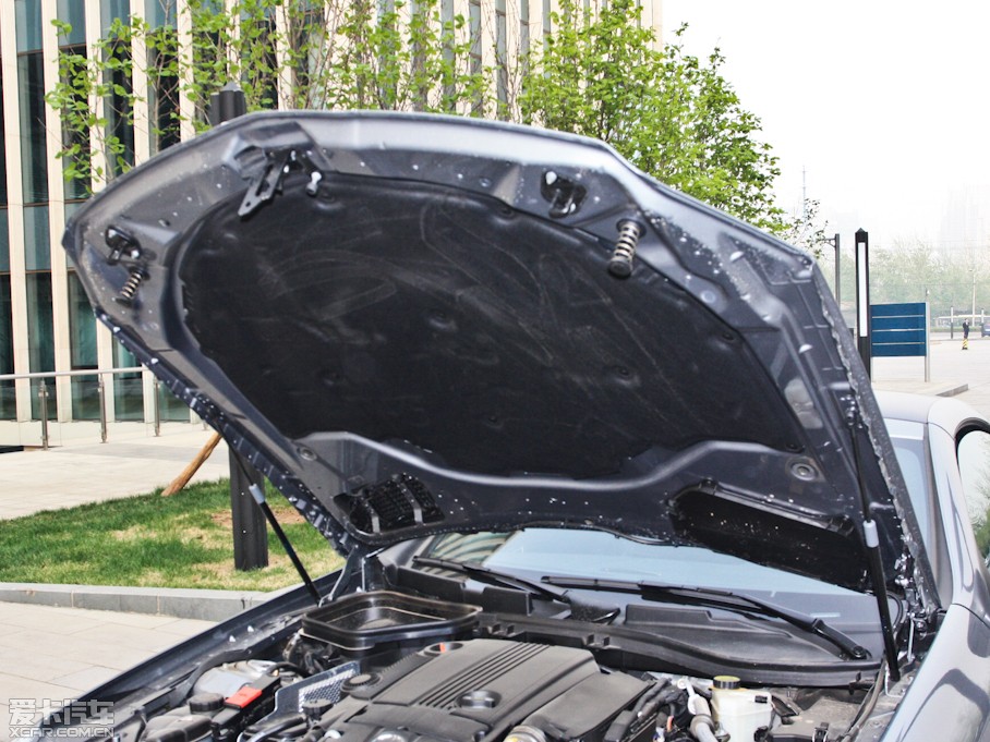 2011YSLK SLK 200 r