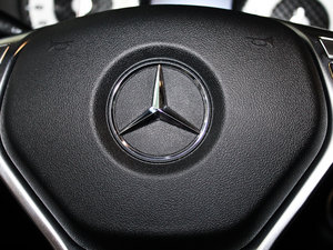 2011SLK 200 A\ п؅^