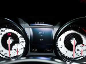 2011SLK 200 A\ п؅^