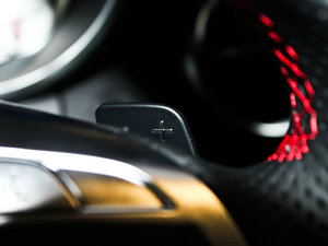 2011SLK 200 A\ п؅^