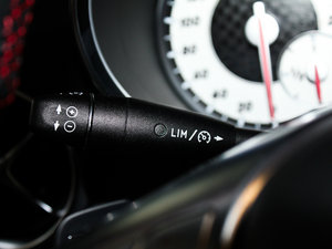 2011SLK 200 A\ п؅^