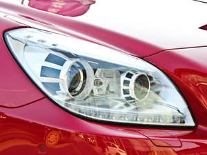 2011SLK 200 r (x)(ji)^