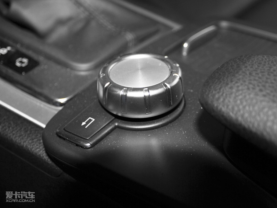 2011YC(M) C 200 r