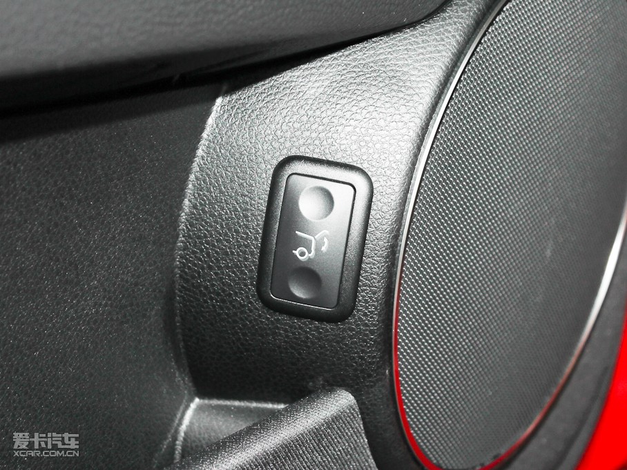 2011YC(M(jn)) C 200 r(sh)