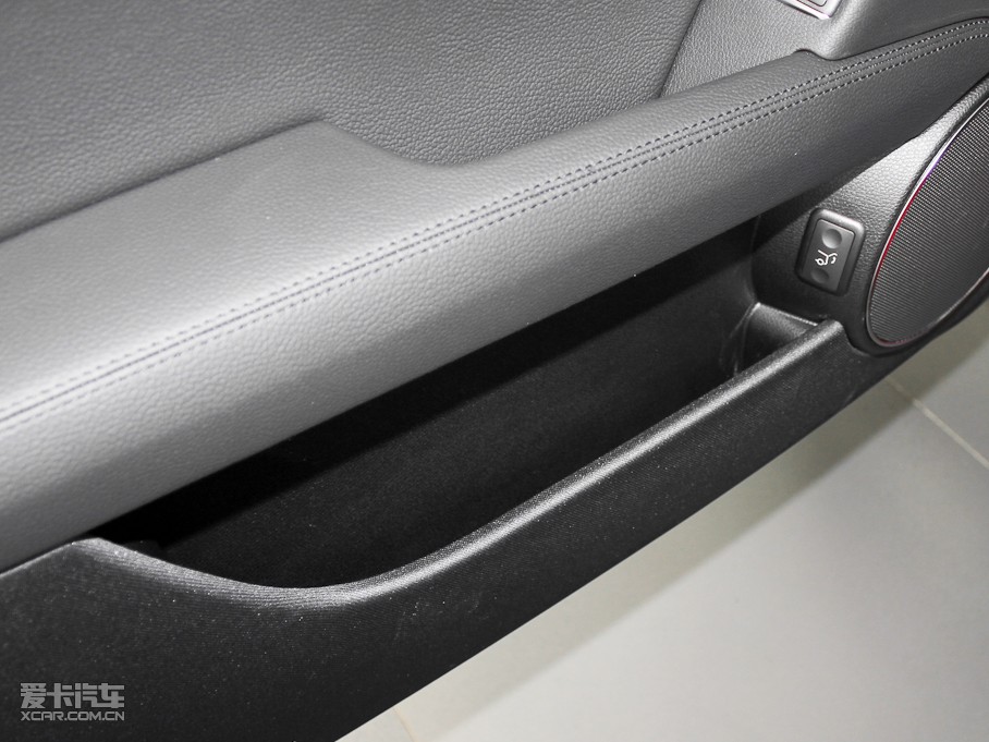 2011YC(M) C 200 r