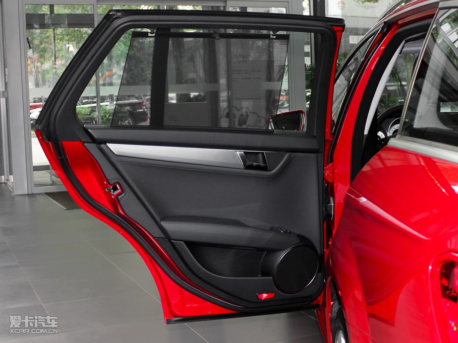 2011YC(M) C 200 r