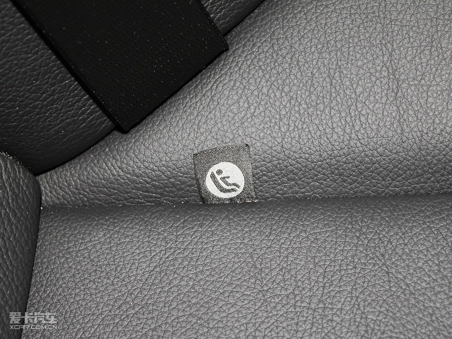 2011YC(M) C 200 r