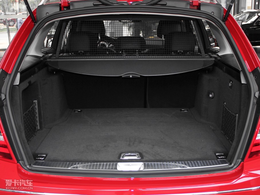 2011YC(M) C 200 r