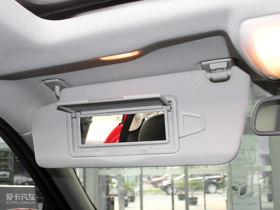 2011YC(M) C 200 r