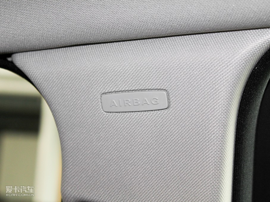 2011YC(M) C 200 r