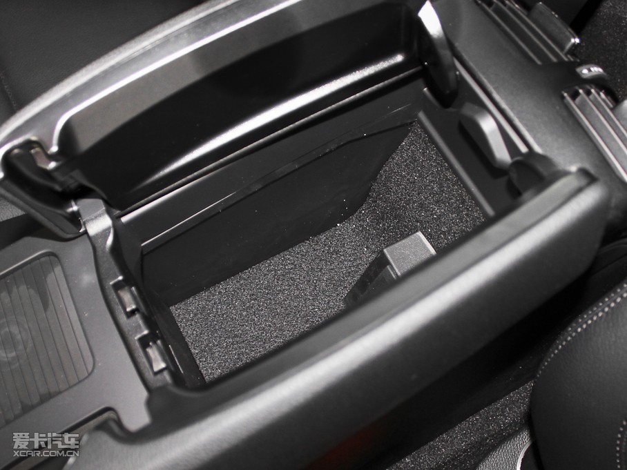 2011YC(M(jn)) C 200 r(sh)