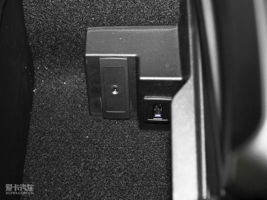 2011YC(M) C 200 r