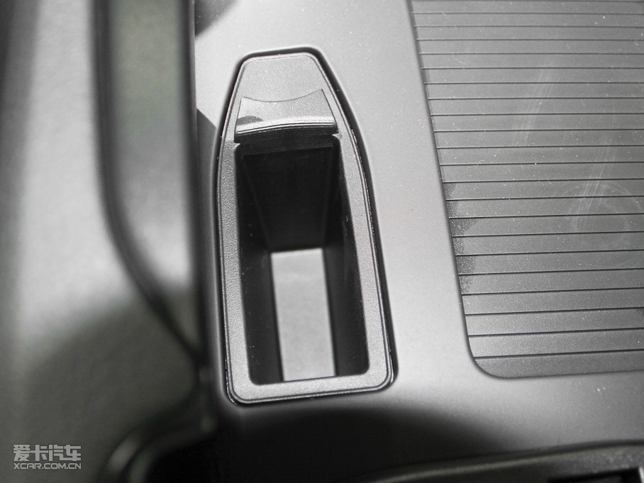 2011YC(M) C 200 r