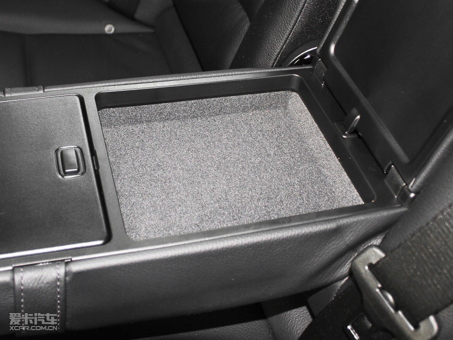 2011YC(M) C 200 r