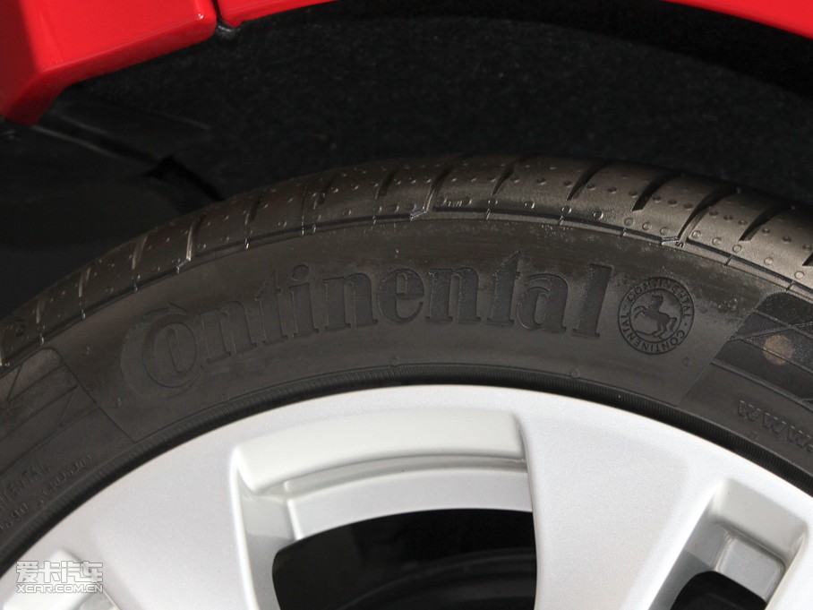 2011YC(M) C 200 r