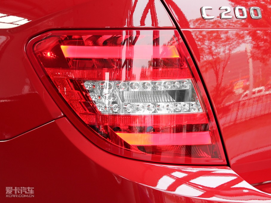 2011YC(M) C 200 r