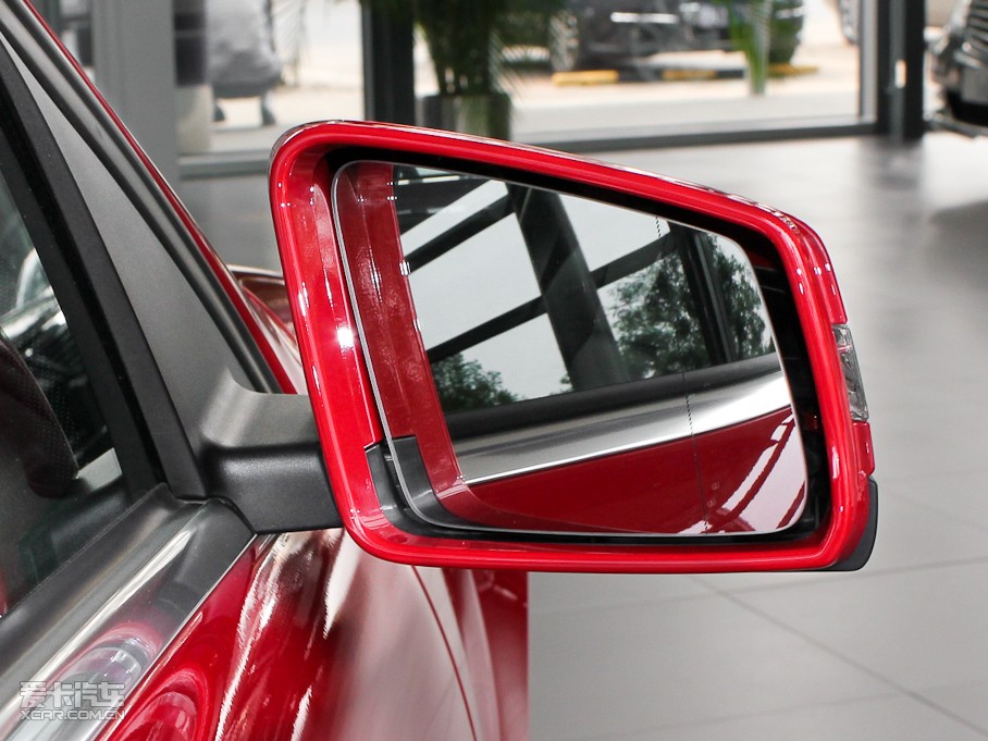 2011YC(M) C 200 r