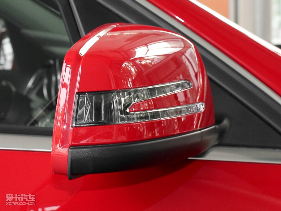 2011YC(M) C 200 r