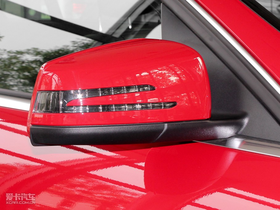 2011YC(M) C 200 r