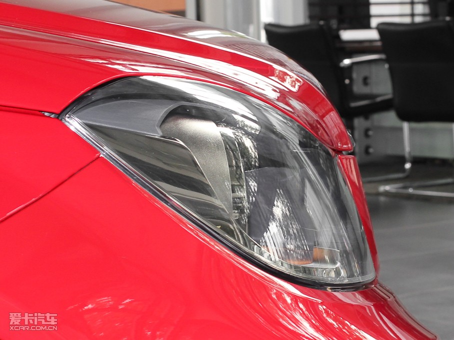 2011YC(M) C 200 r