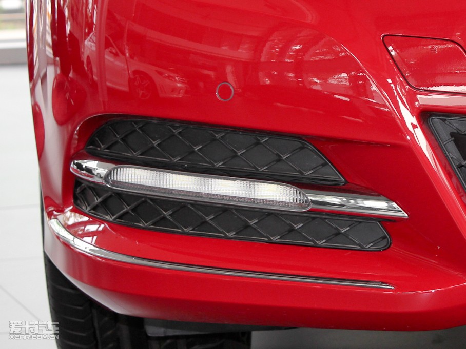 2011YC(M) C 200 r