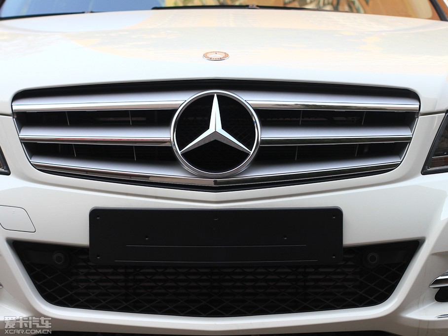 2011YC(M) C 200 r