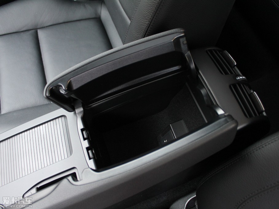 2011YC(M) C 200 r