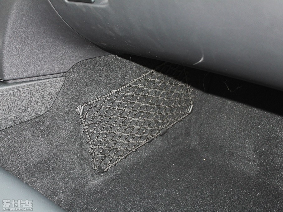 2011YC(M) C 200 r