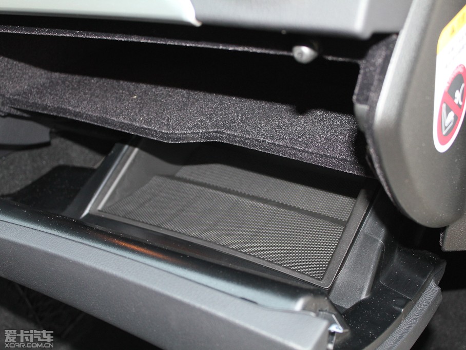 2011YC(M) C 200 r