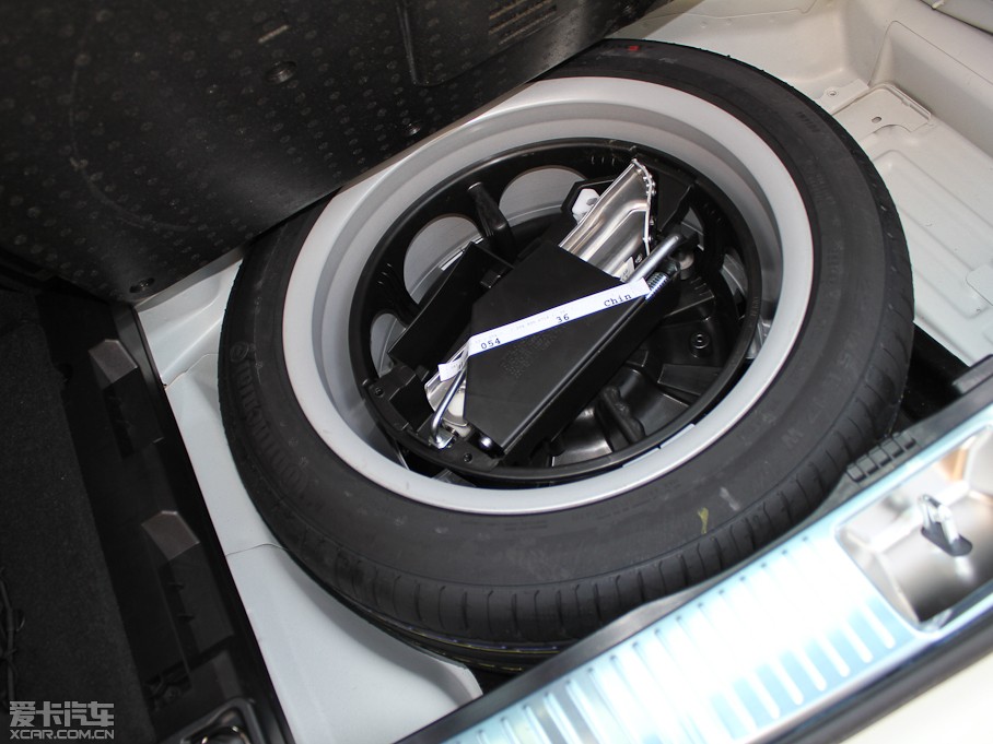 2011YC(M) C 200 r