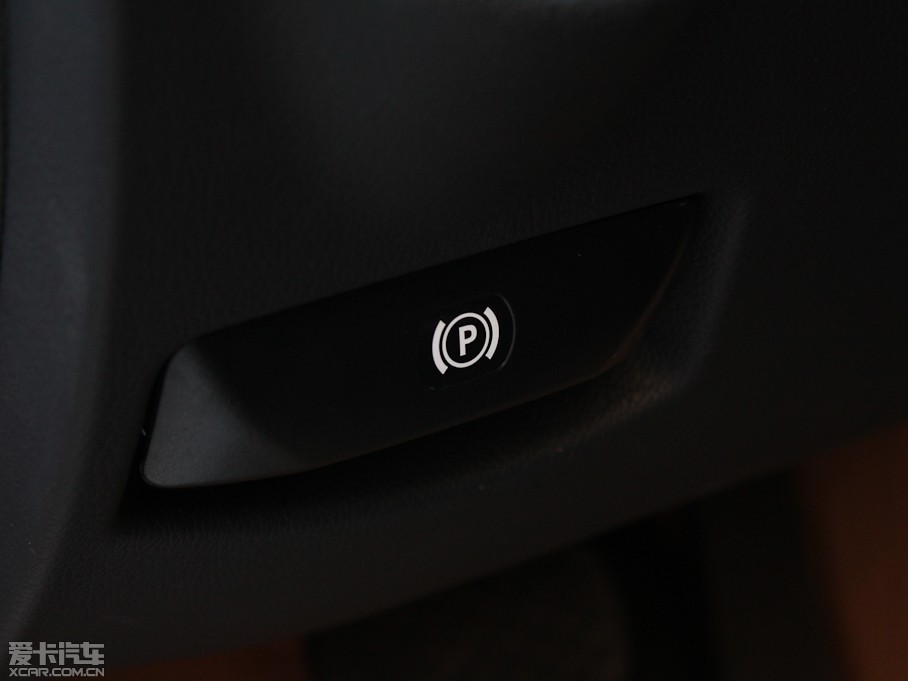 2011YC(M(jn)) C 200 r