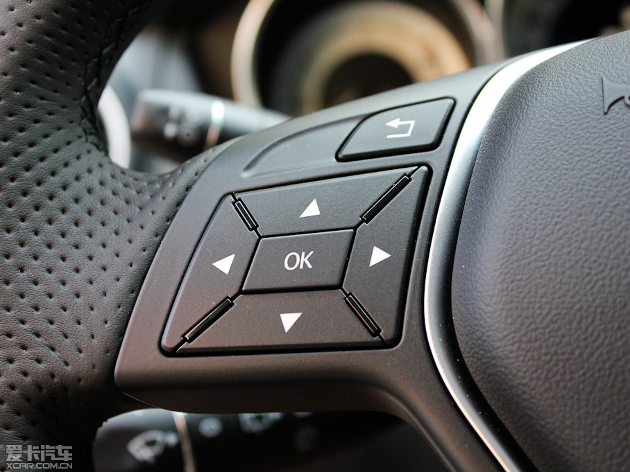 2011YC(M(jn)) C 200 r(sh)