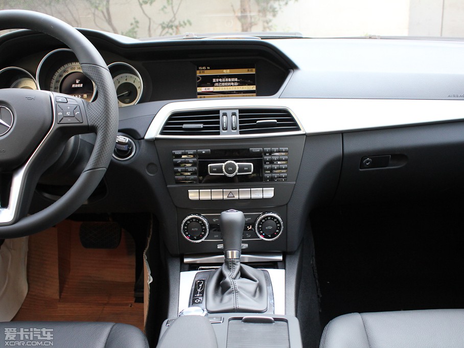 2011YC(M) C 200 r