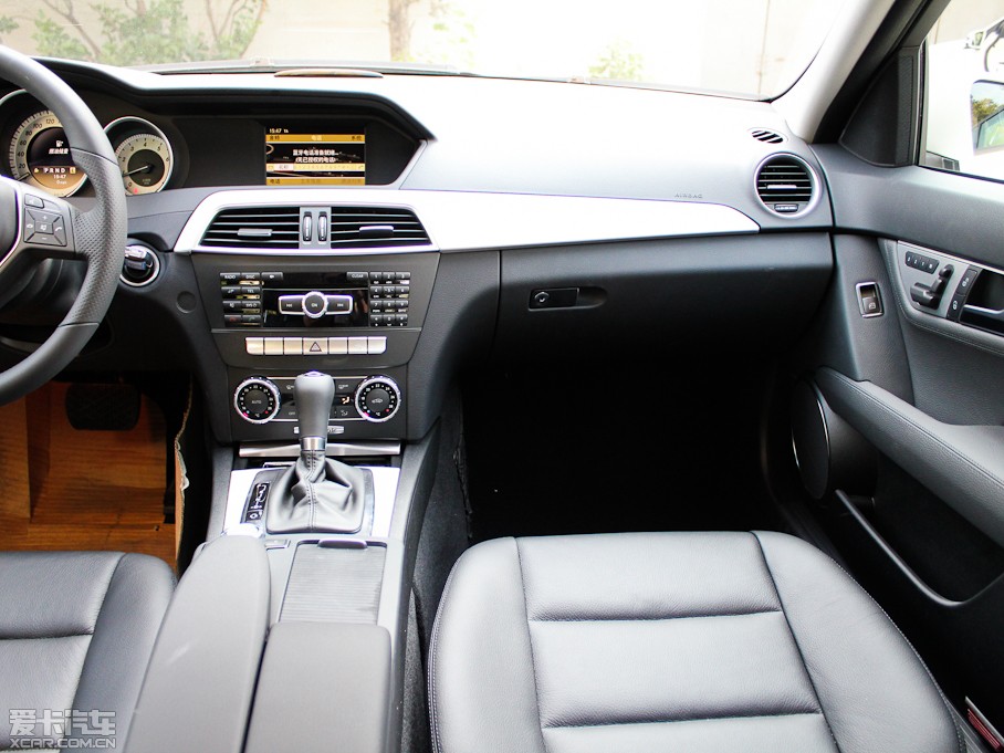 2011YC(M) C 200 r