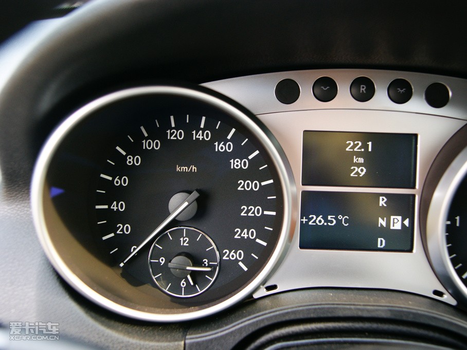 2010YM(j) ML 300 4MATIC