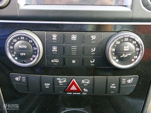 2010ML 300 4MATIC {{