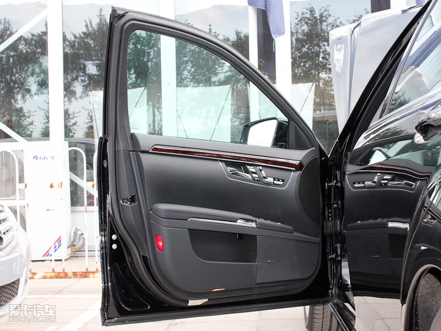 2011YS S 350L CGI 4MATIC