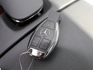 2011款S 350L CGI 4MATIC 车钥匙