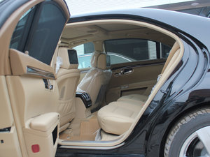 2011款S 350L CGI 后排空间