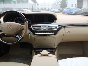 2011款S 350L CGI 中控台