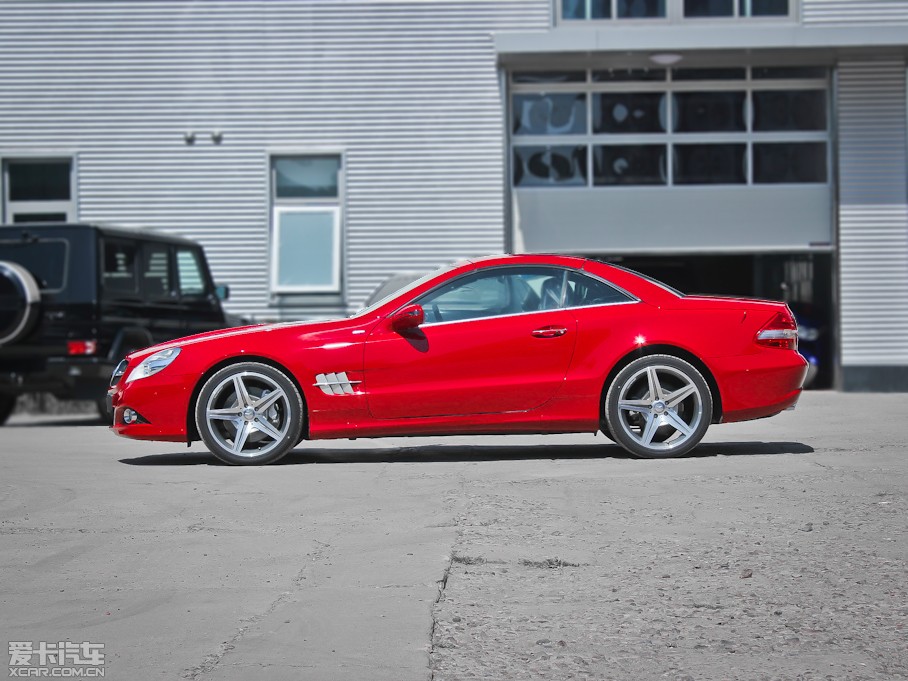 2011YSL SL 300 Grand Edition