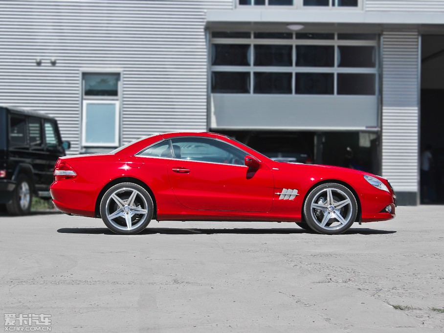 2011YSL SL 300 Grand Edition