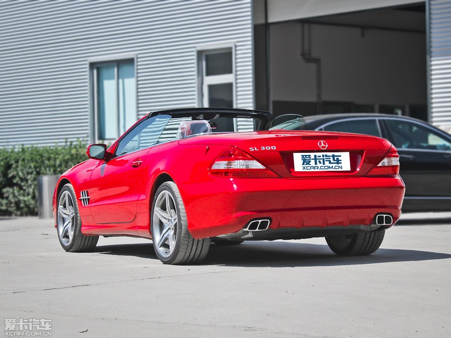 2011YSL SL 300 Grand Edition