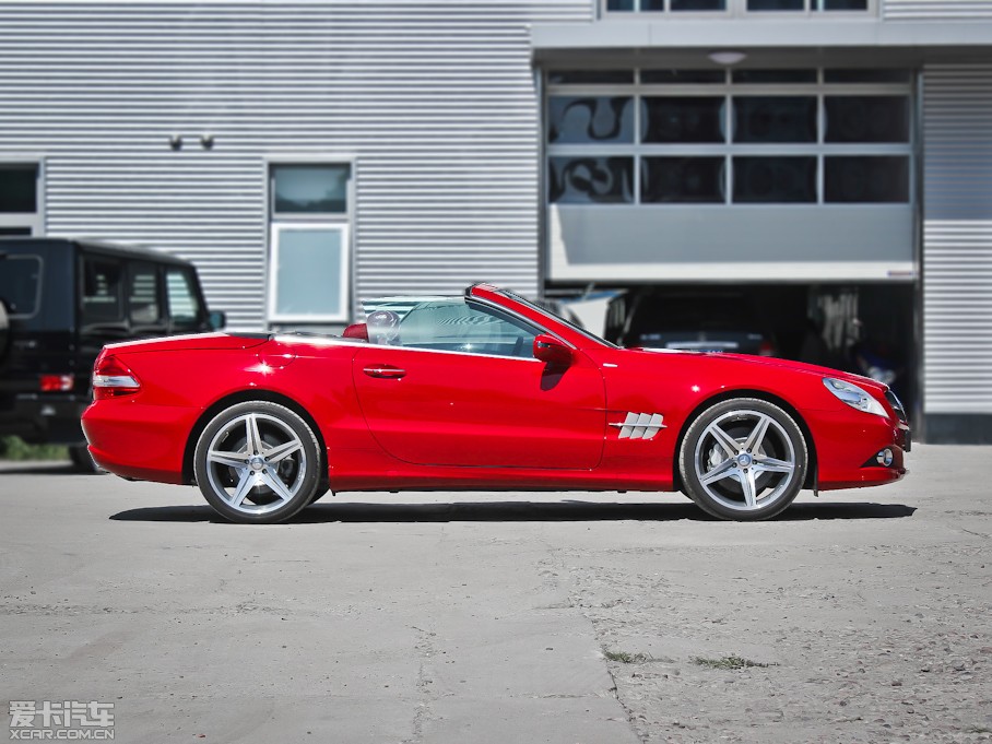 2011YSL SL 300 Grand Edition